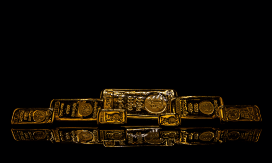 Should I buy gold in my pension? SIPP vs SSAS explained for UK investors